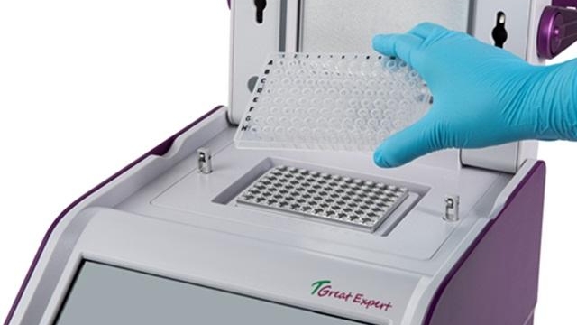 Sample preparation instruments including tissue homogenizers for DNA and RNA workflows